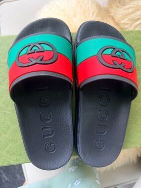 Gucci Black Slides with Red and Green Web Strap and Raised Logo